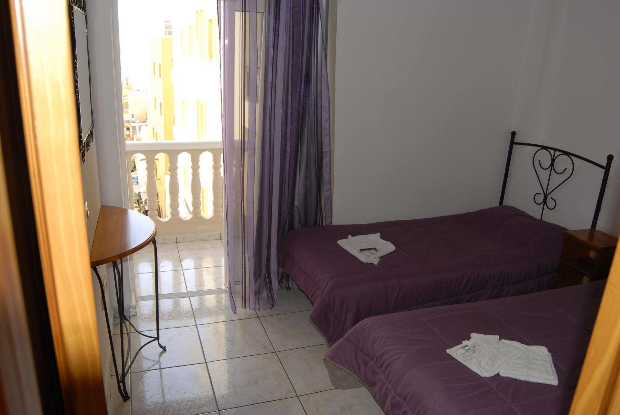 Pension Casa Blanca Los Cristianos  Esterno foto